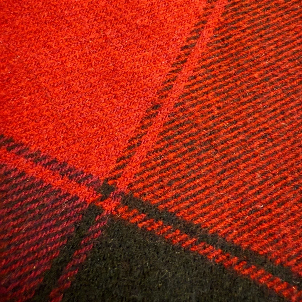 100% Cashmere‎ Plaid Scarf Made in Scotland Red Grey Maroon Luxury Warm Fringe